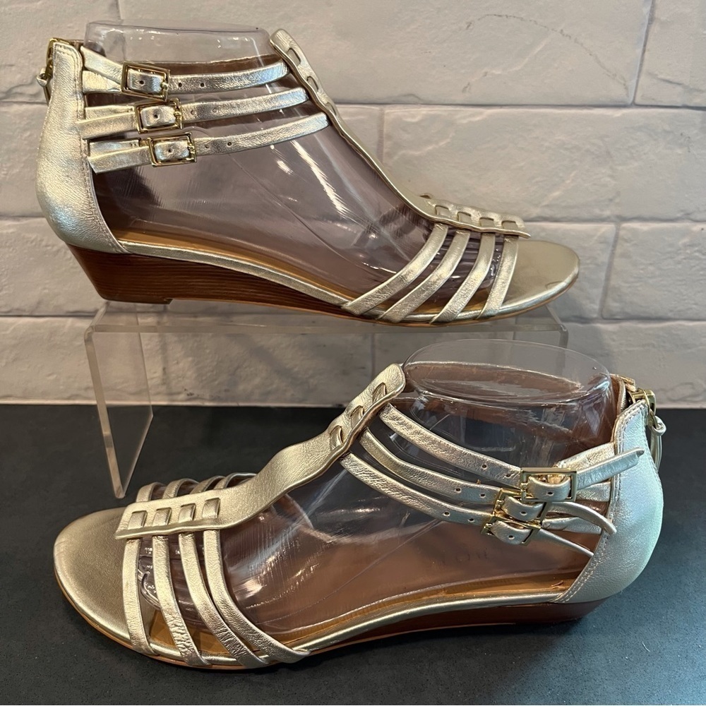 Talbots sz 7.5 gold Metallic strappy Wedge sandals
